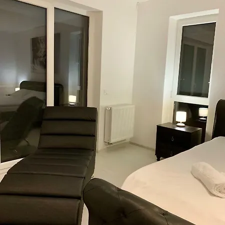 Myty Apartament Апартаменти Брашов
