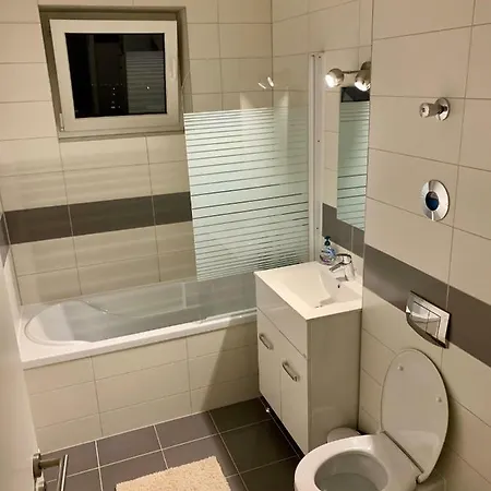 Myty Apartament Апартаменти Брашов