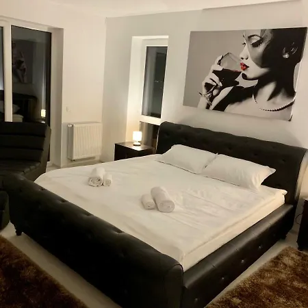 Myty Apartament Апартаменти Брашов